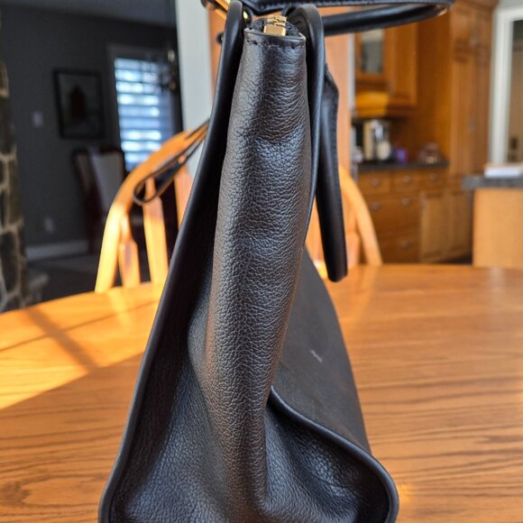 Marc Jacobs Black Cowhide Purse - Picture 4 of 9
